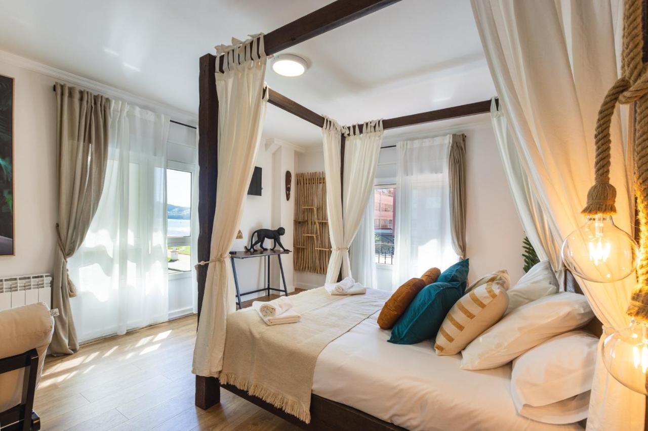 Hostal Chelsea Cedeira Luaran gambar