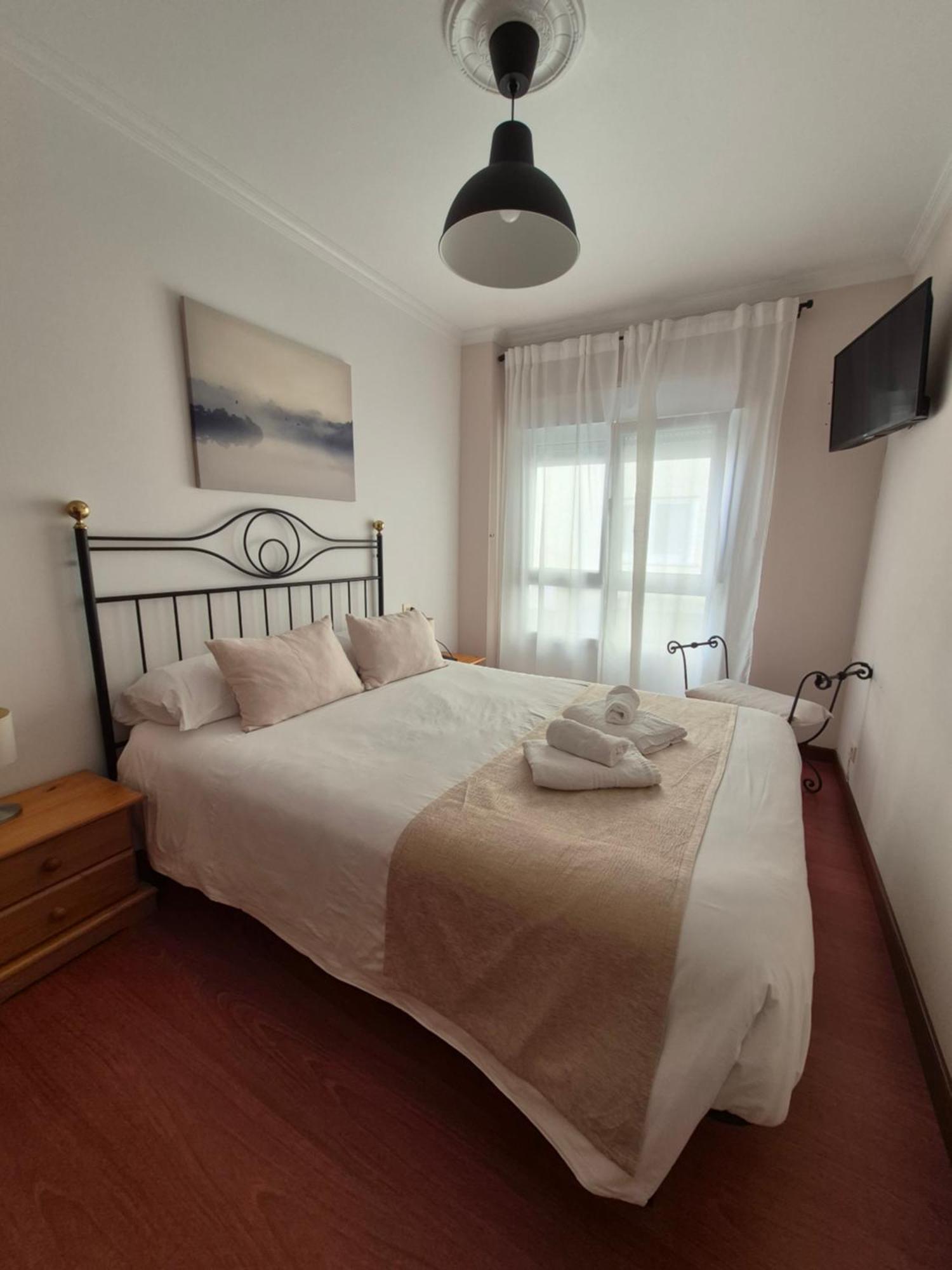Hostal Chelsea Cedeira Luaran gambar